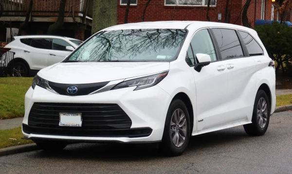 Toyota Sienna 2021+