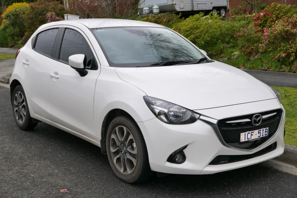 Mazda 2 2015+