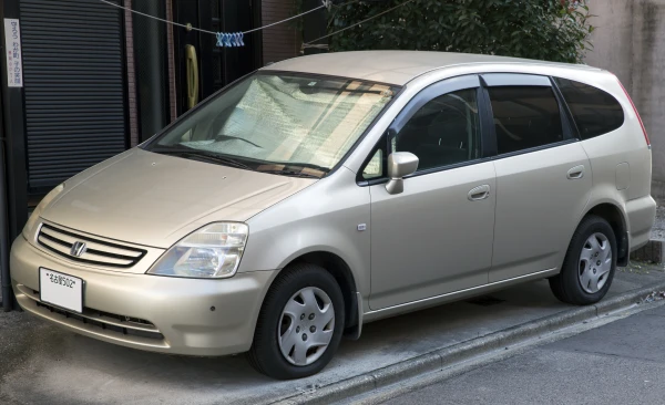 Honda Stream 2000–2006