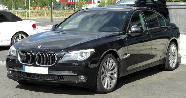 BMW 7 Series 2009–2015