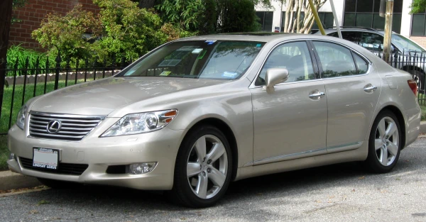 Lexus LS 2007–2017