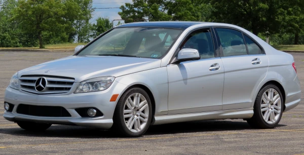 Mercedes-Benz C-Class 2007–2012