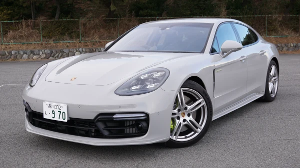 Porsche Panamera 2017–2023